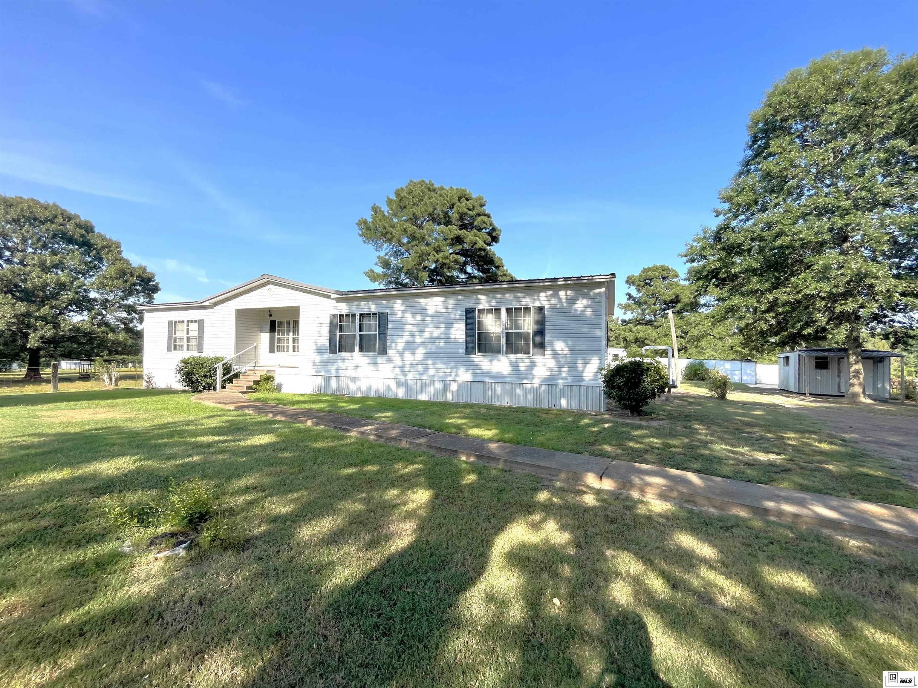 Property Photo:  155 Twin Oaks Lane  LA 71270 