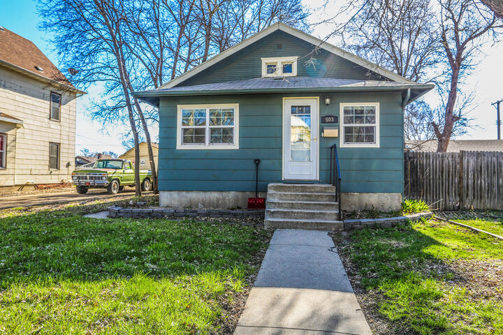 Property Photo:  503 S Jackson St  SD 57401 