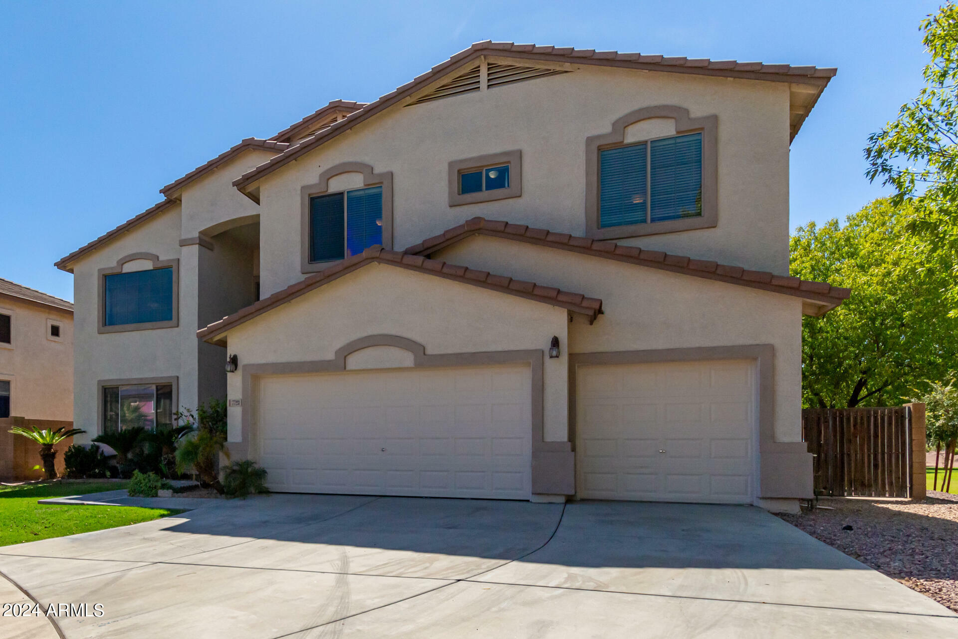 Property Photo:  7723 W Encinas Lane  AZ 85043 