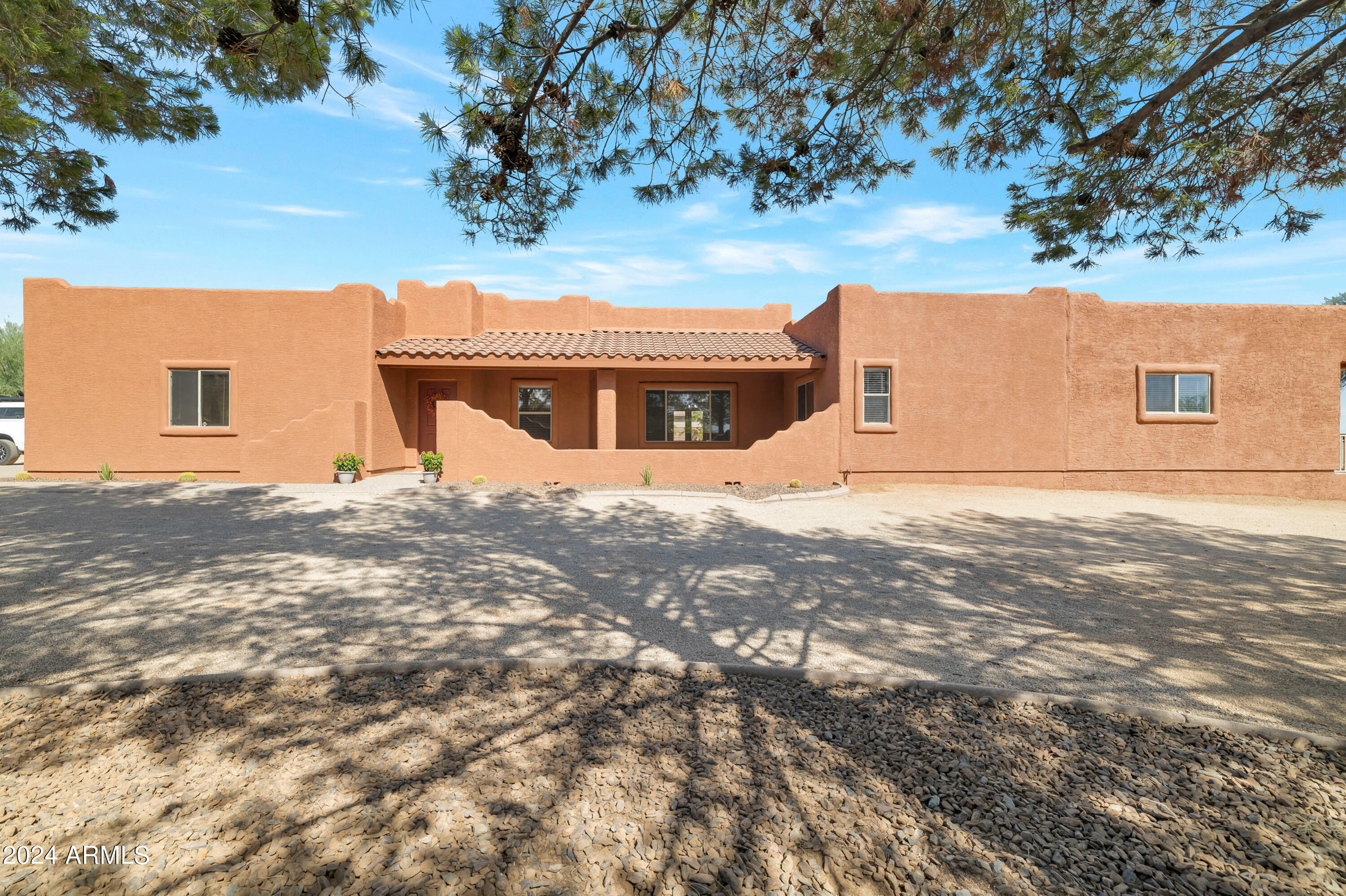 Property Photo:  815 E Joy Ranch Road  AZ 85086 