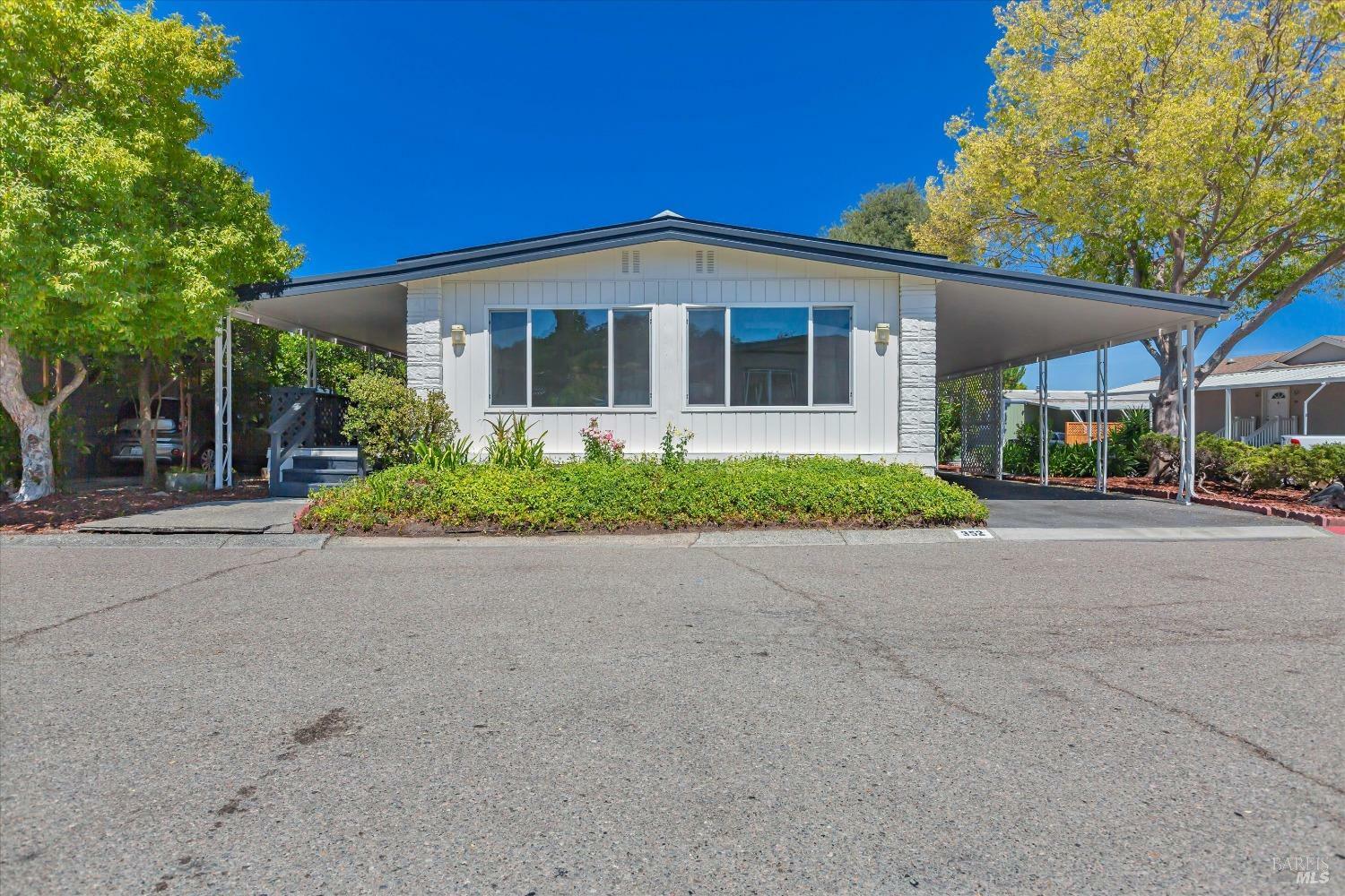 Property Photo:  352 Acadia Lane  CA 94903 