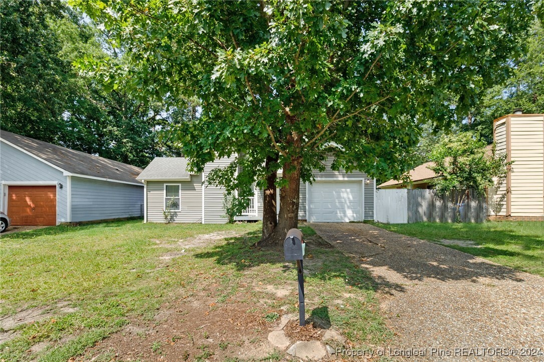 Property Photo:  6976 Timberwood Drive  NC 28314 