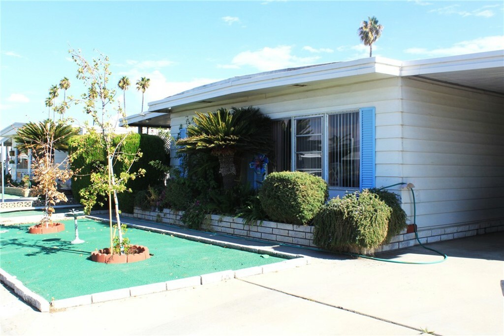 Property Photo:  291 San Mateo Circle  CA 92543 