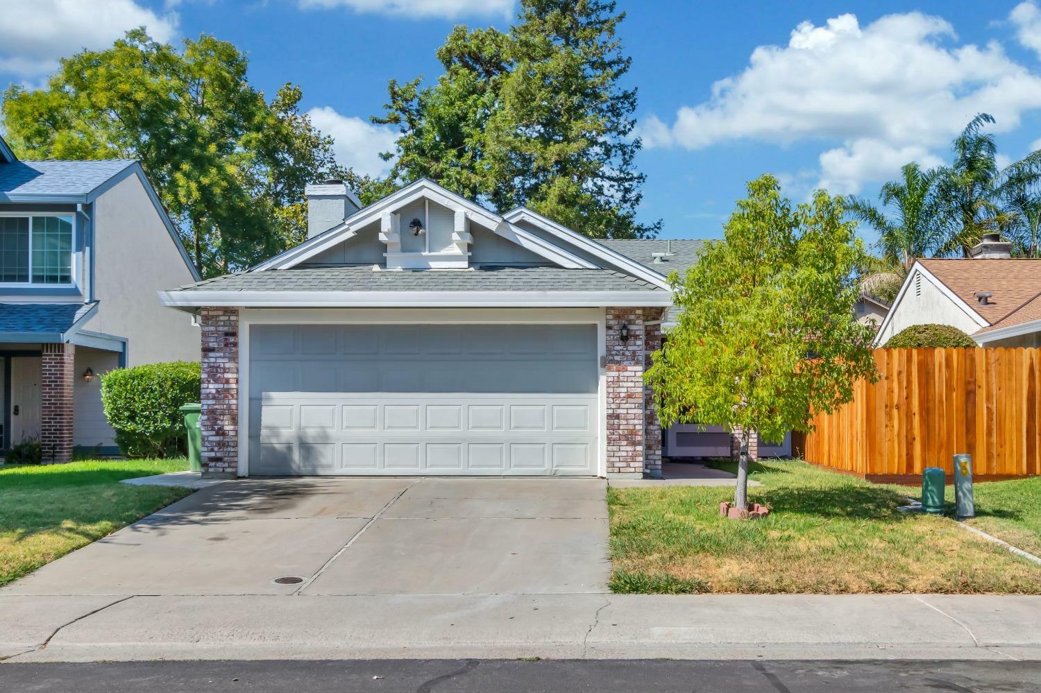 Property Photo: 7101 Sutherland Way CA 95758