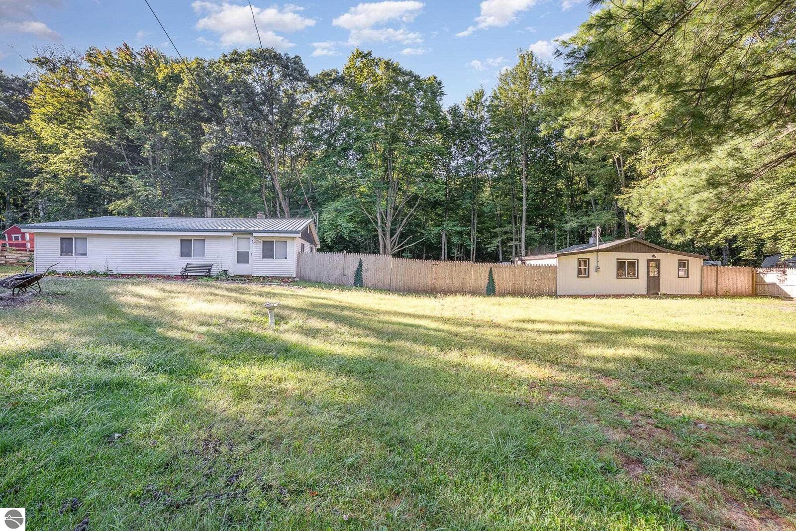 Property Photo: 5891 Woodland Drive 5901 Woodland Dr MI 48632