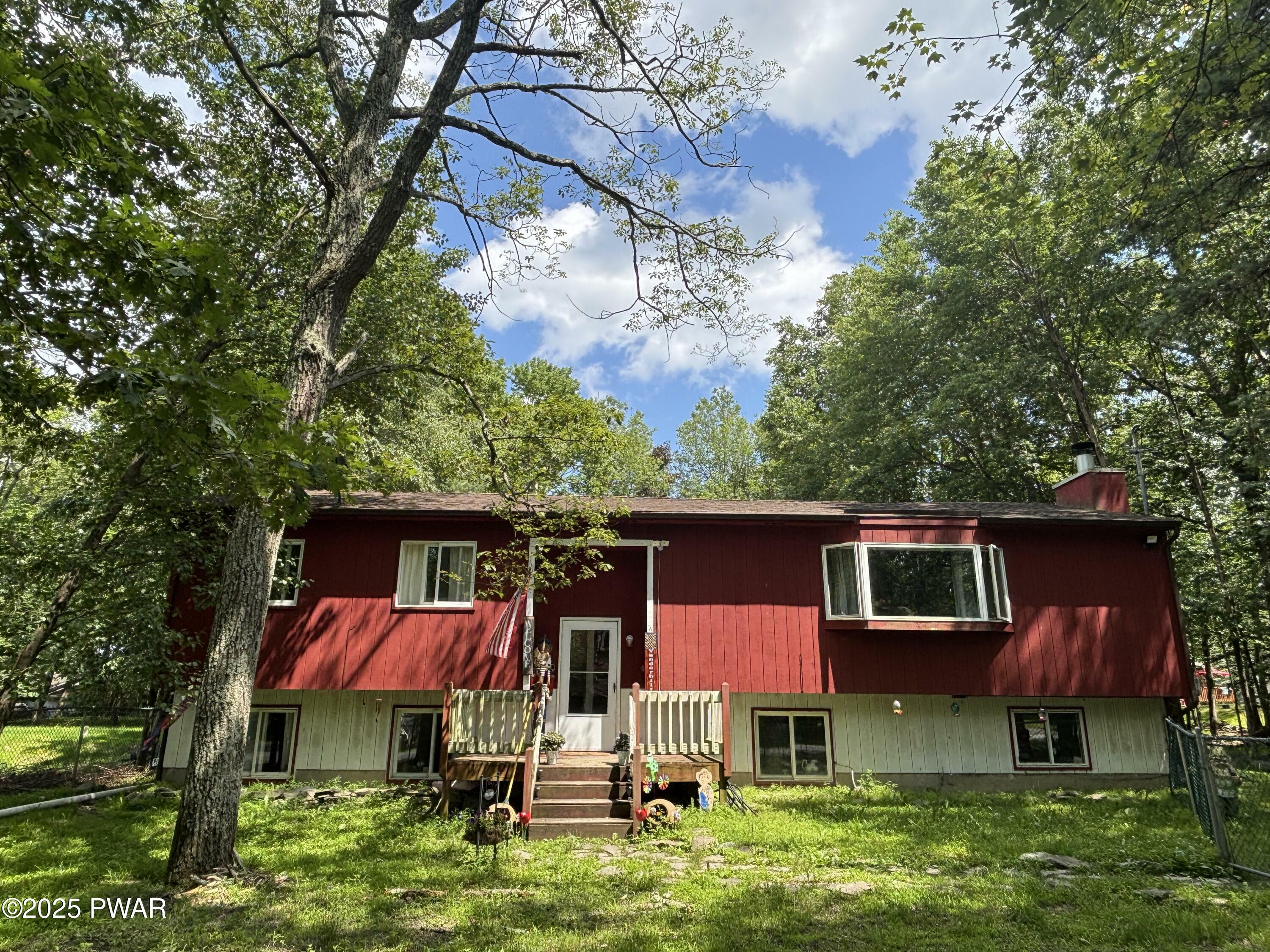 Property Photo: 130 Roundhill Road PA 18328