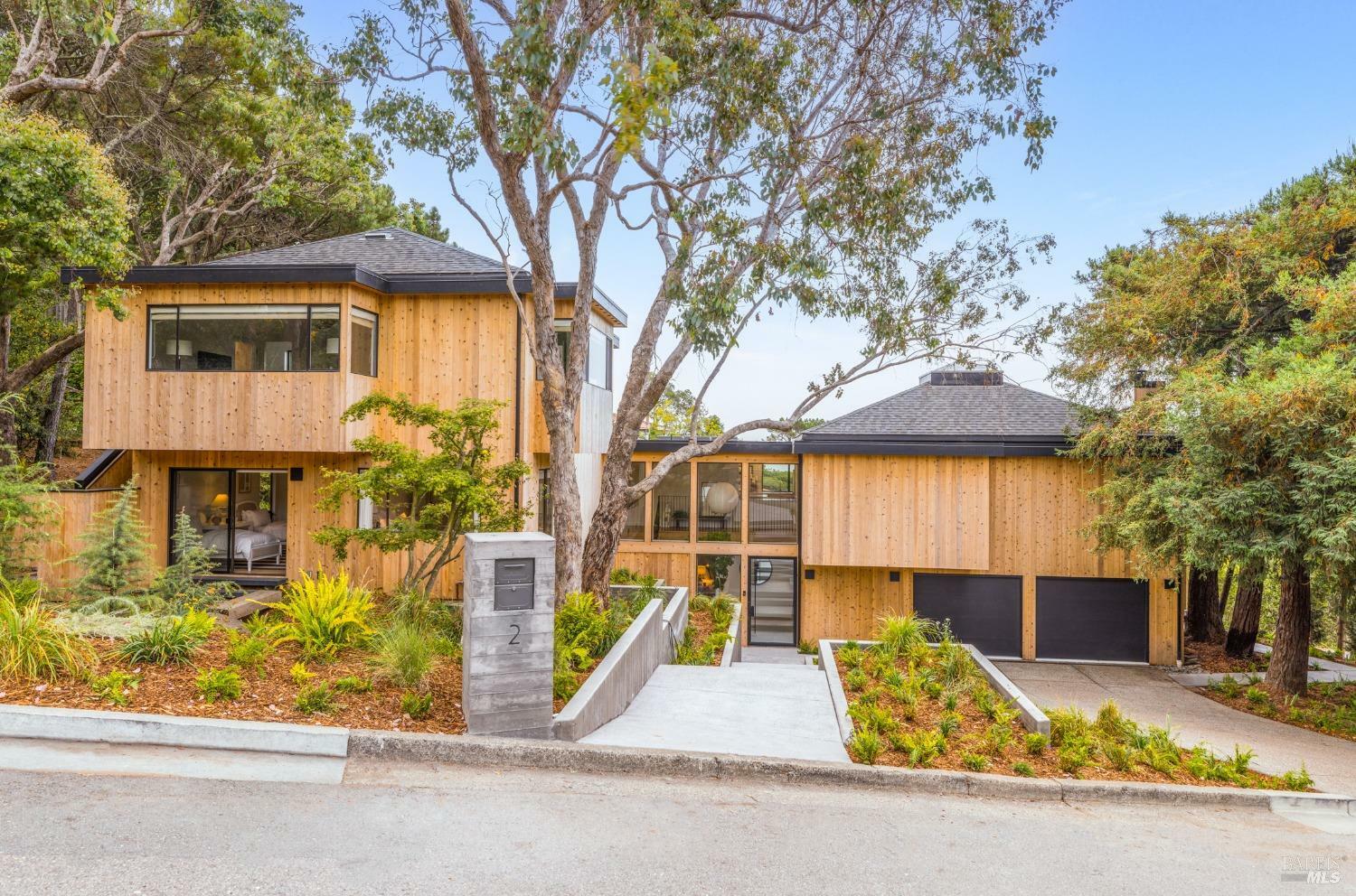 Property Photo:  2 Tara Hill Road  CA 94920 