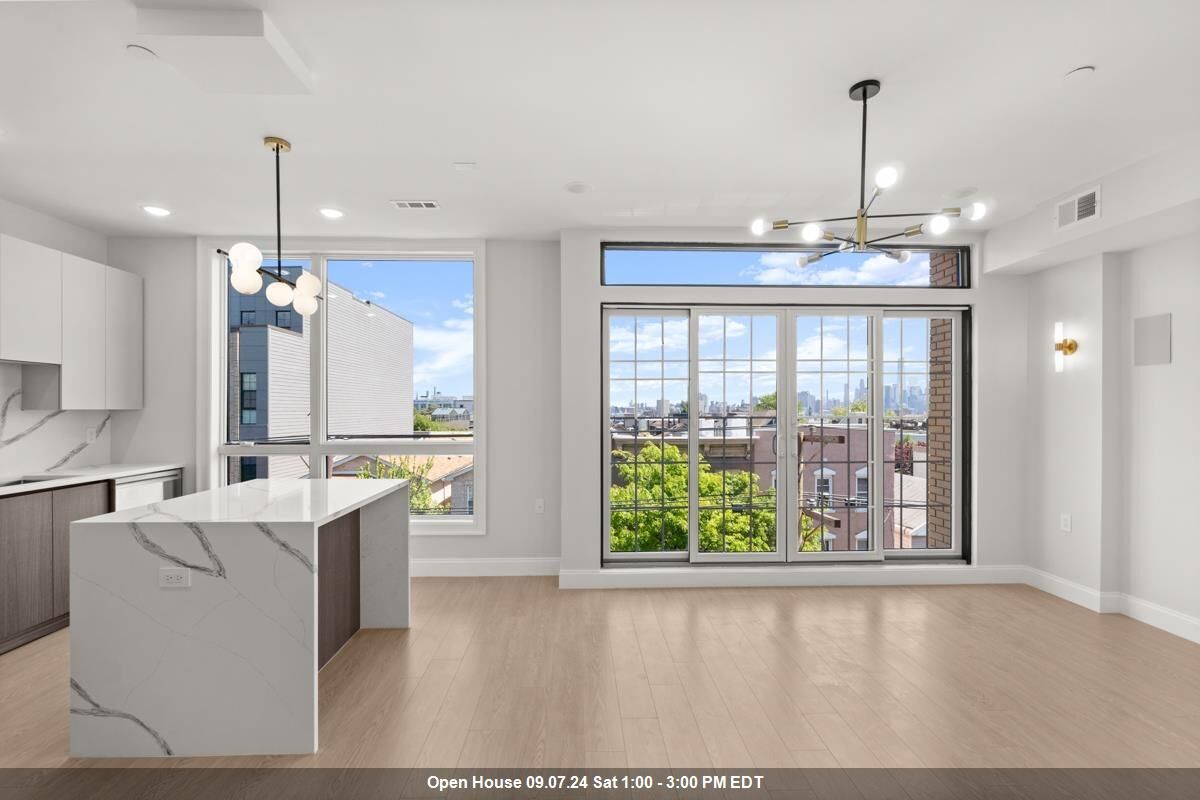 Property Photo:  573 Palisade Ave 4A  NJ 07307 