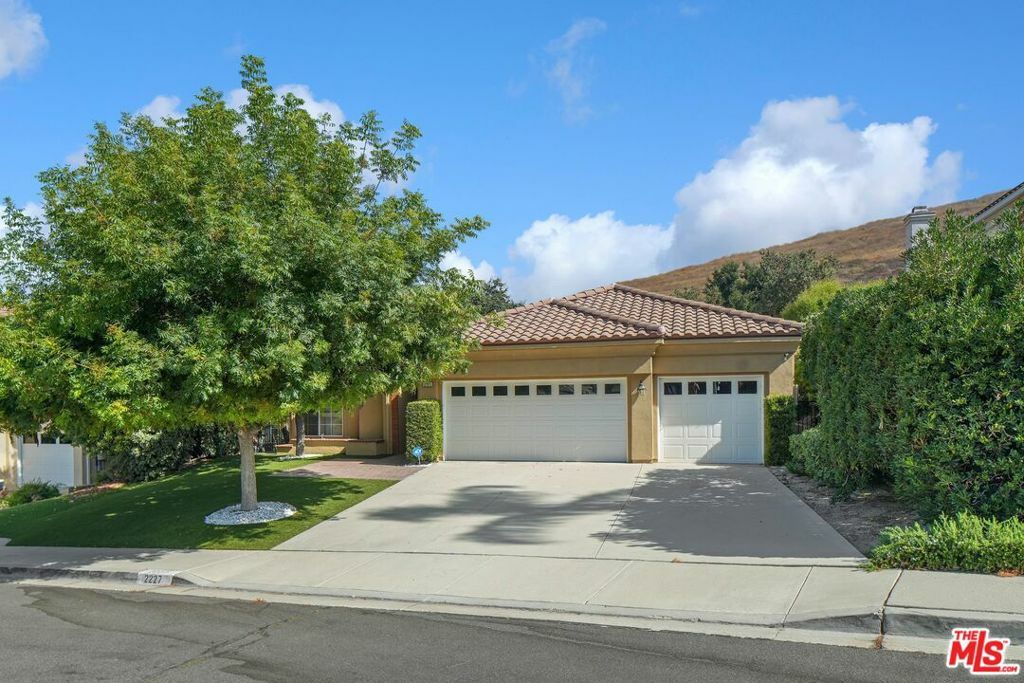 Property Photo:  2227 Fernleaf Court  CA 91362 