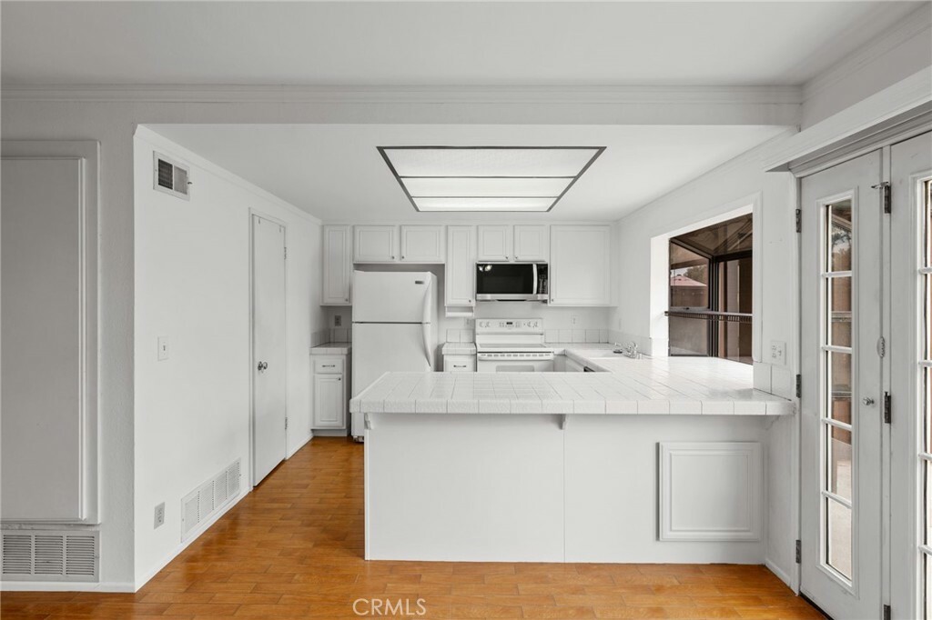 Property Photo: 1713 Westmont Drive 7 CA 90732