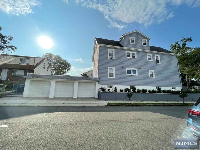 Property Photo:  88 Arlington Boulevard 3  NJ 07031 