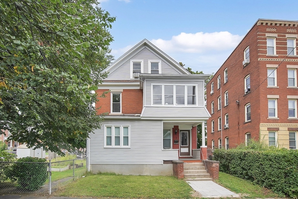 Property Photo: 323 Sargeant St MA 01040