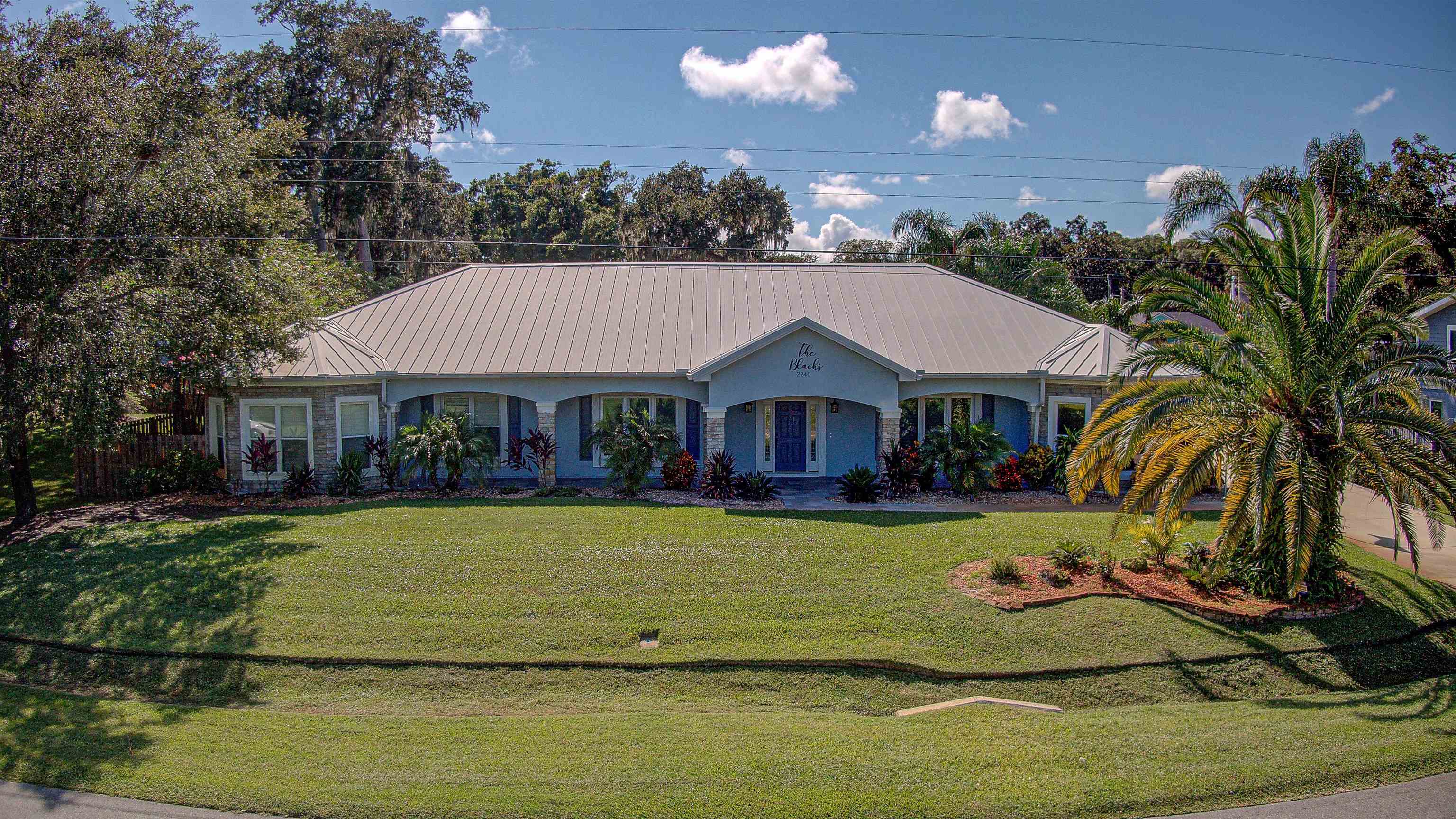 Property Photo:  2240 Shore Dr  FL 32086 