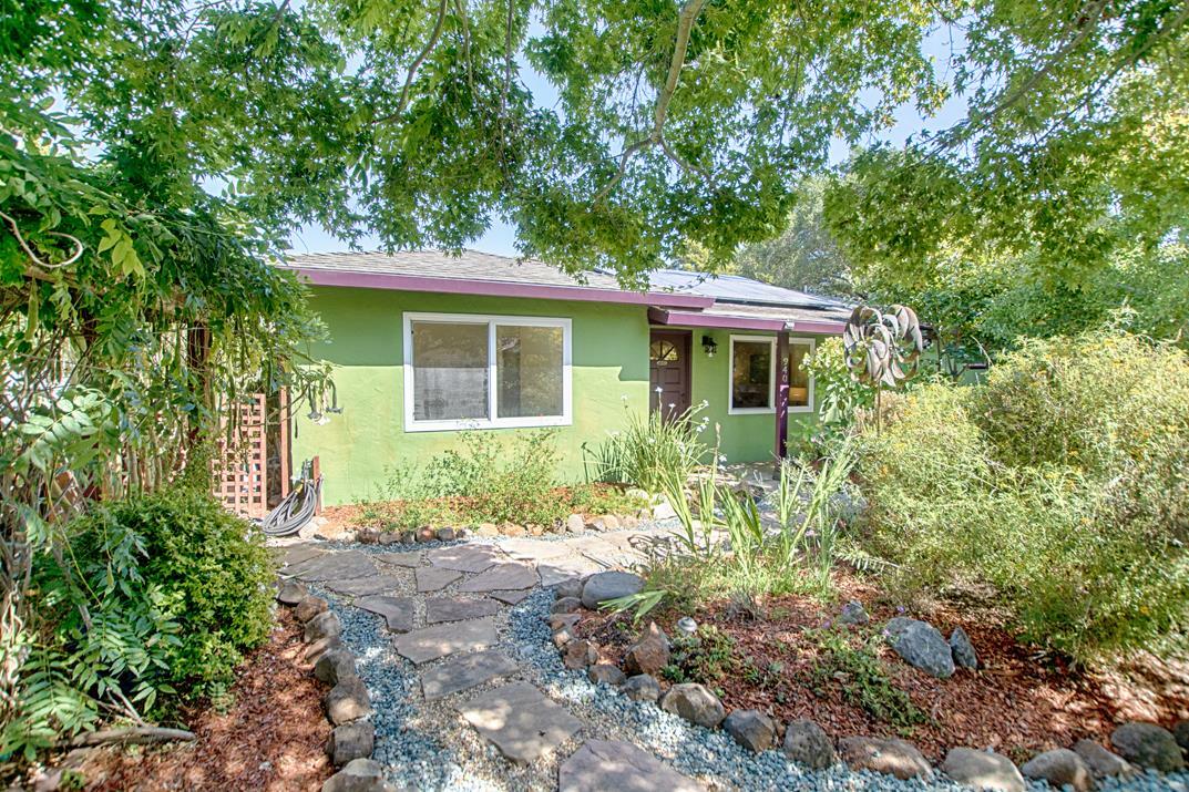 Property Photo:  940 32nd Avenue  CA 95062 