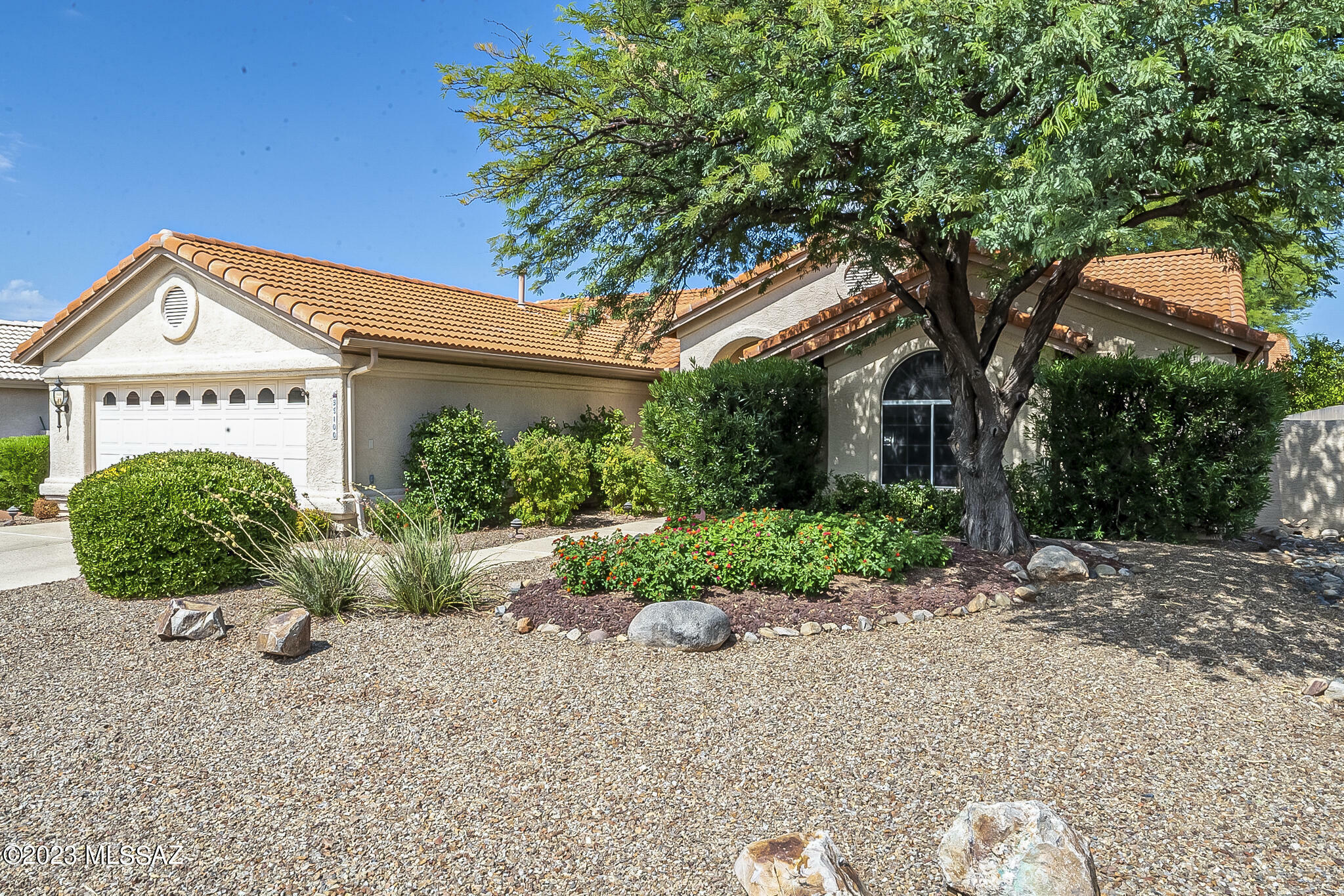 Property Photo:  38100 S Elbow Bend Drive  AZ 85739 