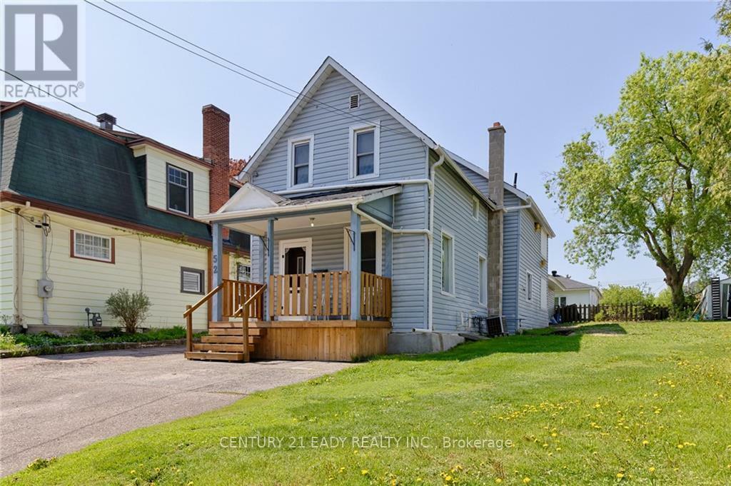 Property Photo:  52 Queen Street  ON K7V 2A6 