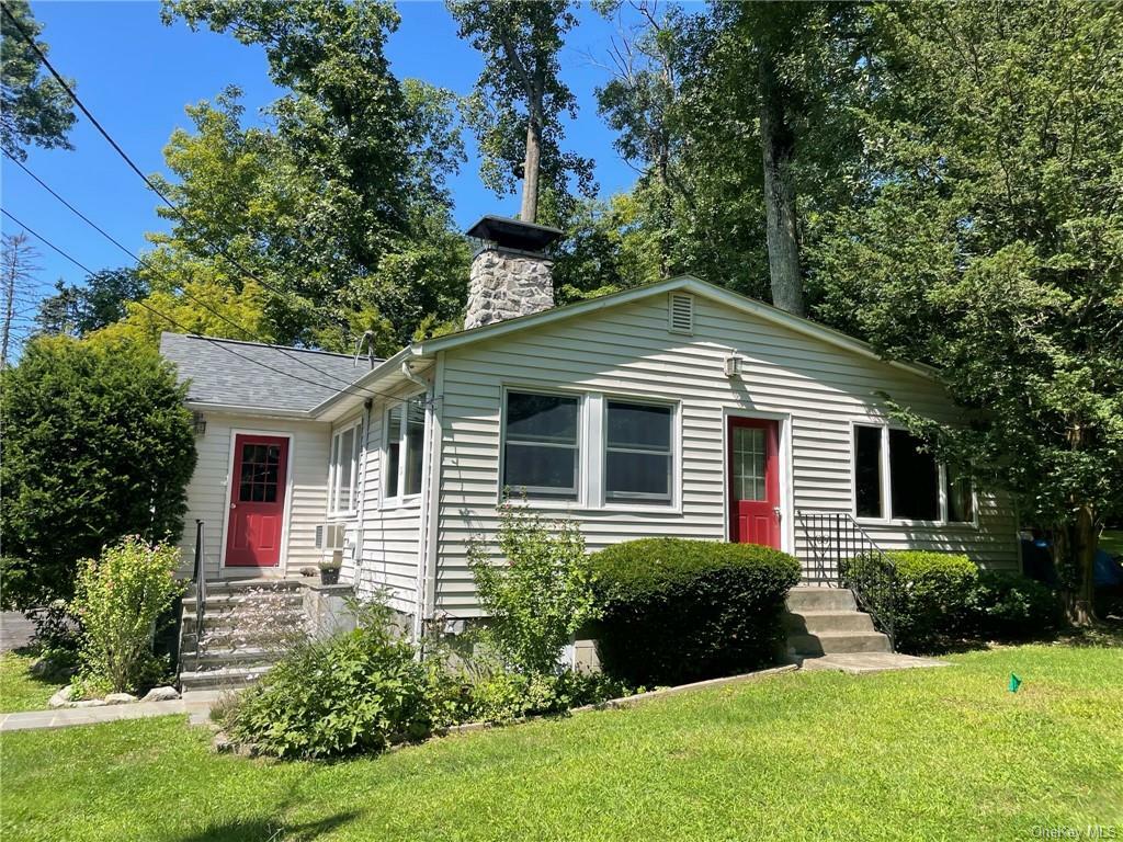 Property Photo:  32 Dunderberg Road  NY 10579 