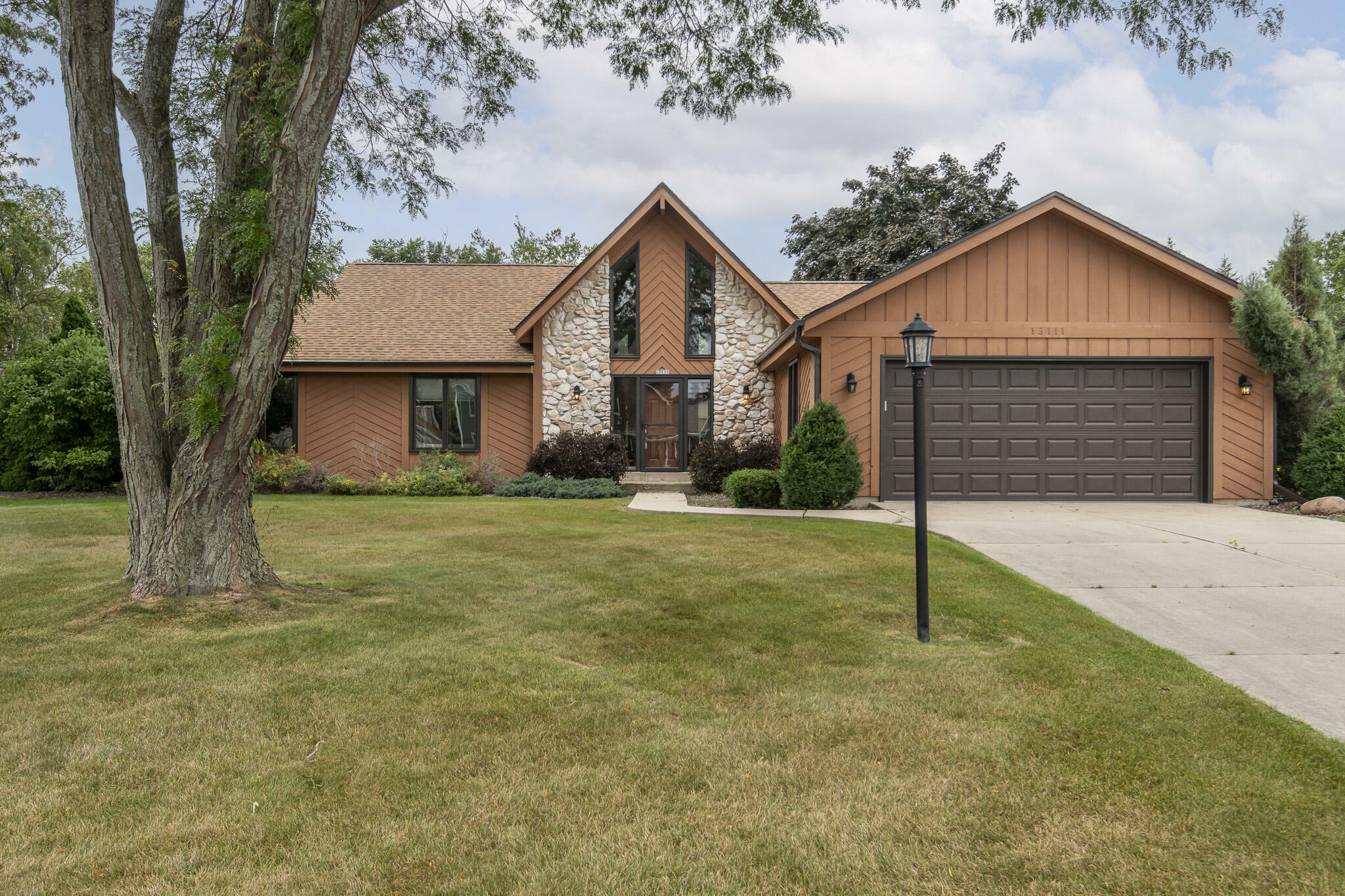 Property Photo: 13111 W Scarborough Dr WI 53151