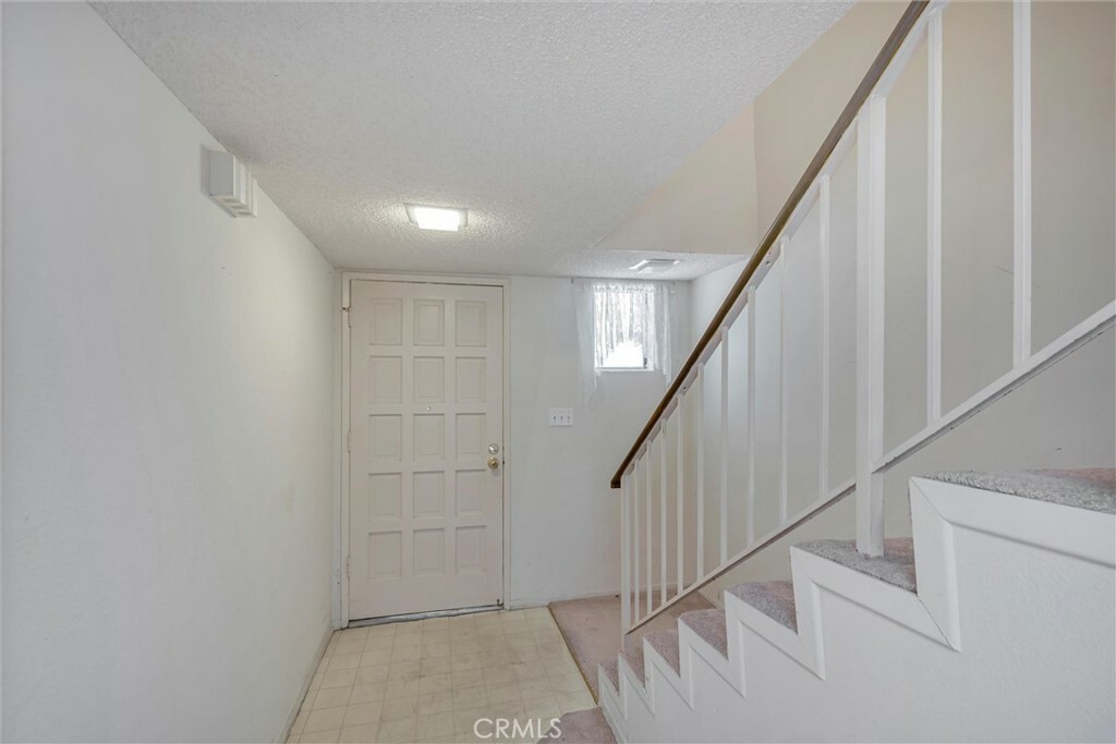 Property Photo:  9950 Reseda Boulevard 5  CA 91324 