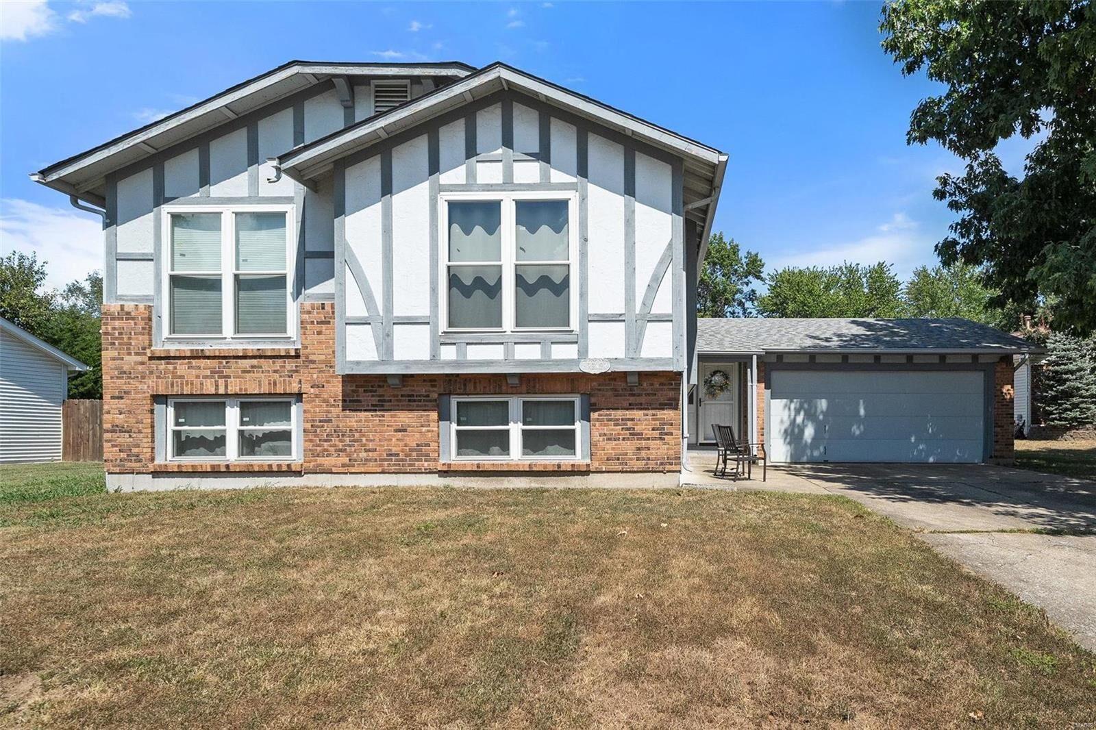 Property Photo:  104 Spencer Court  MO 63376 