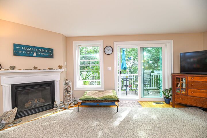 Property Photo:  10 Hemlock Street  NH 03842 