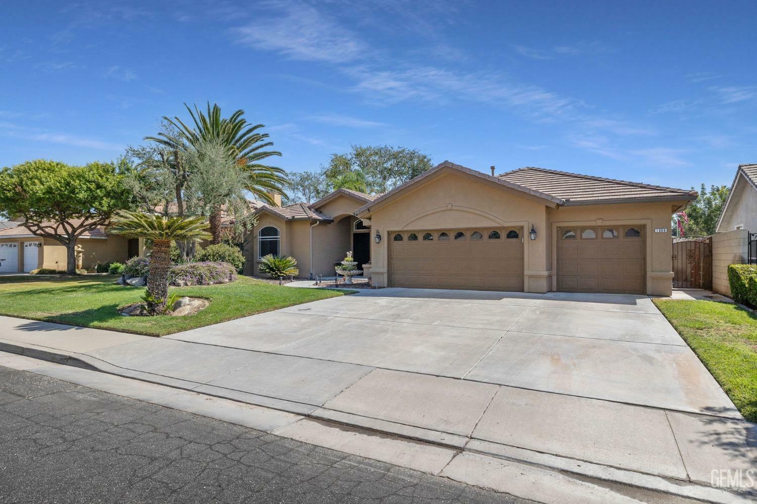 Property Photo:  1008 Sioux Creek Drive  CA 93312 