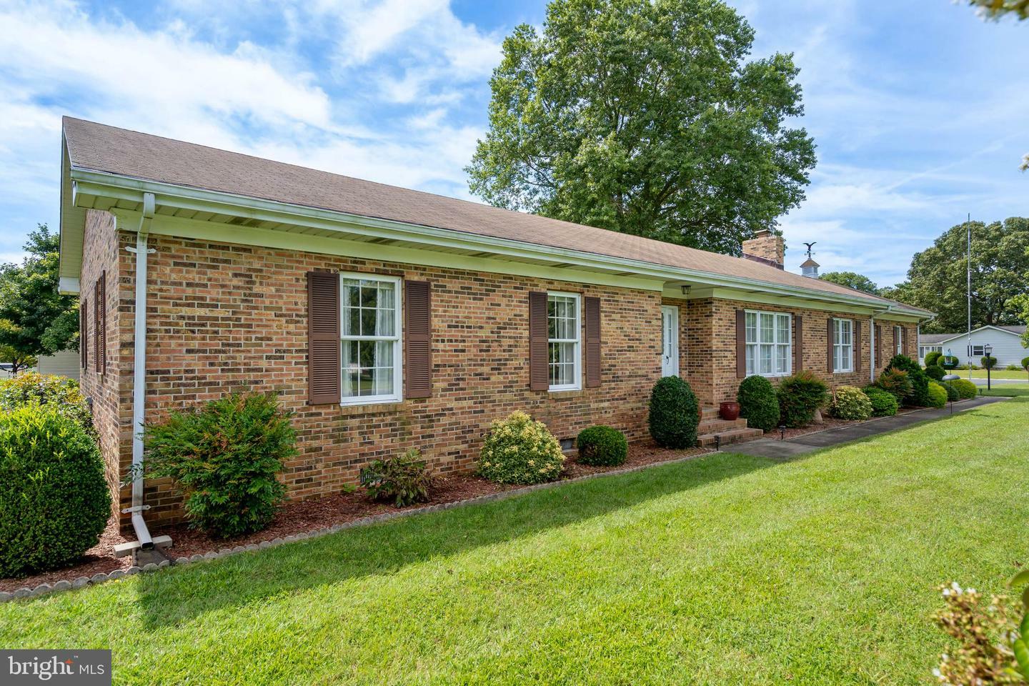 Property Photo:  812 Parkhurst Drive  MD 21804 