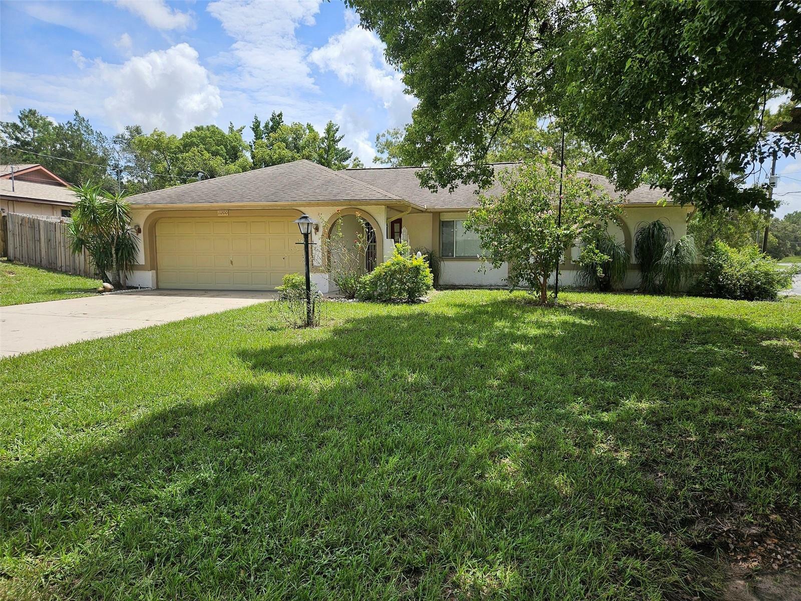 Property Photo:  11200 Homeway Street  FL 34609 