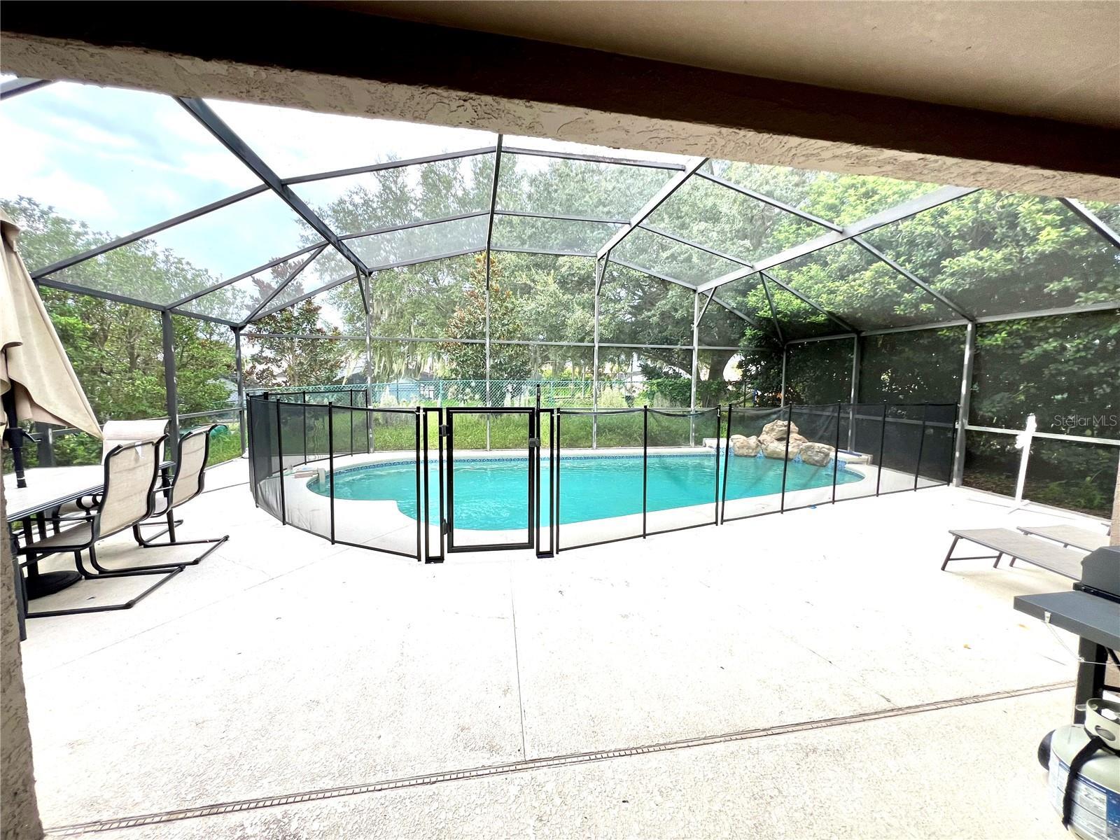 Property Photo: 2556 Bear Creek Ct FL 34747