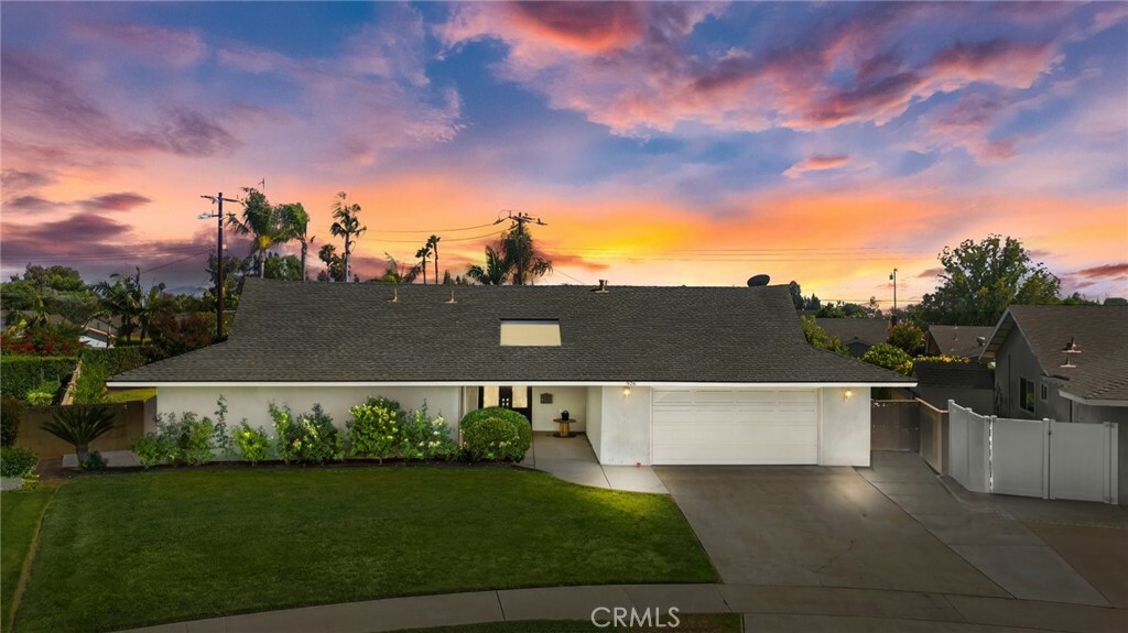 Property Photo:  926 Skymeadow Drive  CA 92870 