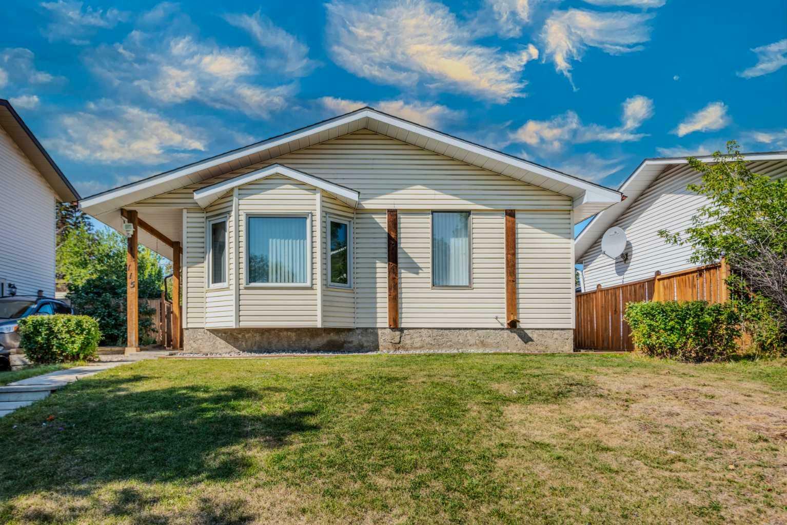 115 Whiteglen Crescent NE  Calgary AB T2Y 2Z4 photo