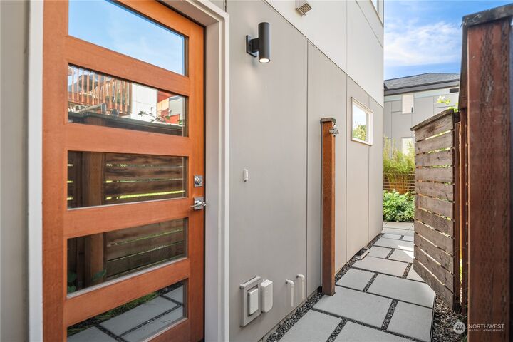 Property Photo:  919 28th Avenue S A  WA 98144 