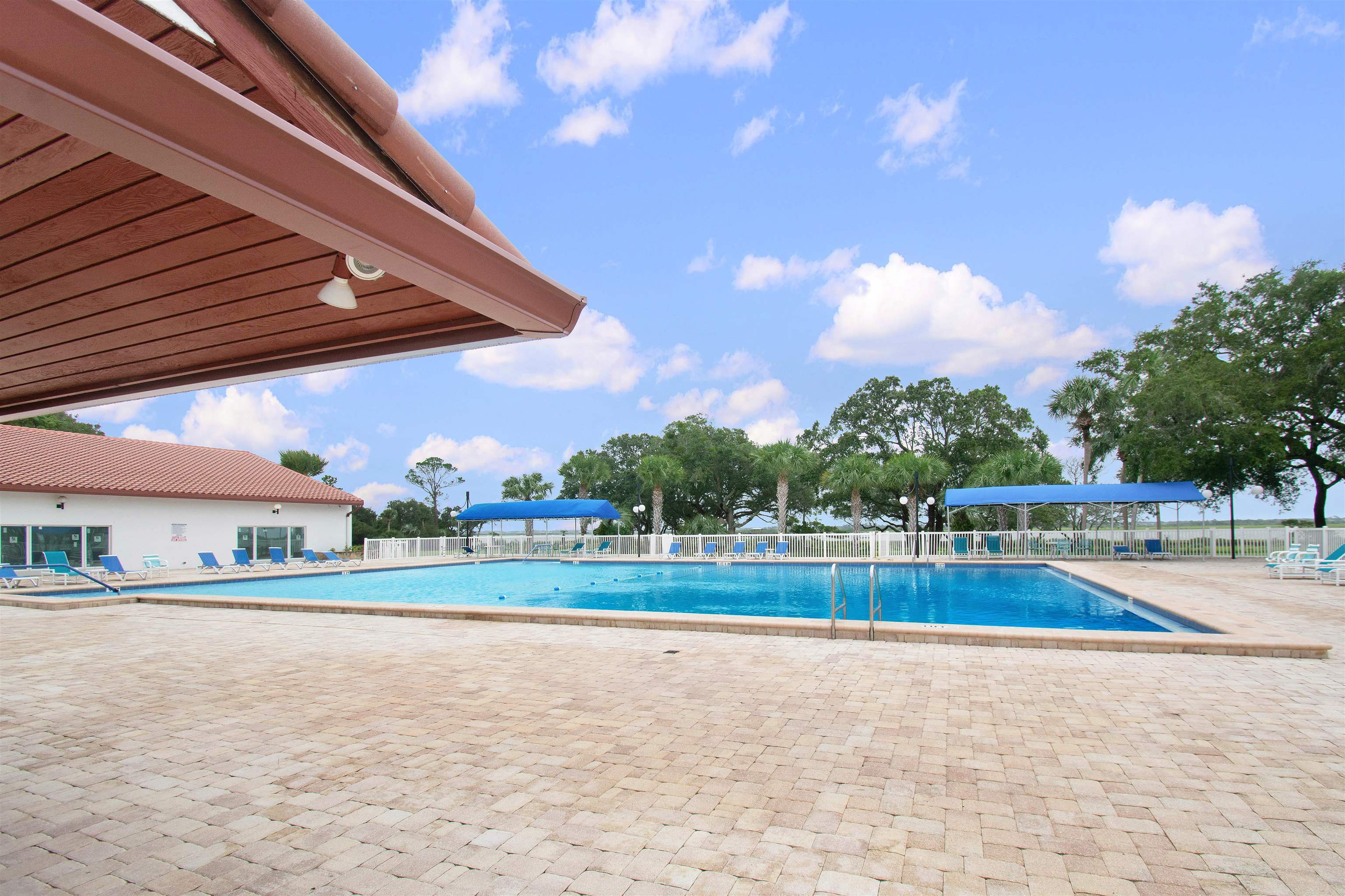 Property Photo:  130 Shores Blvd  FL 32086 