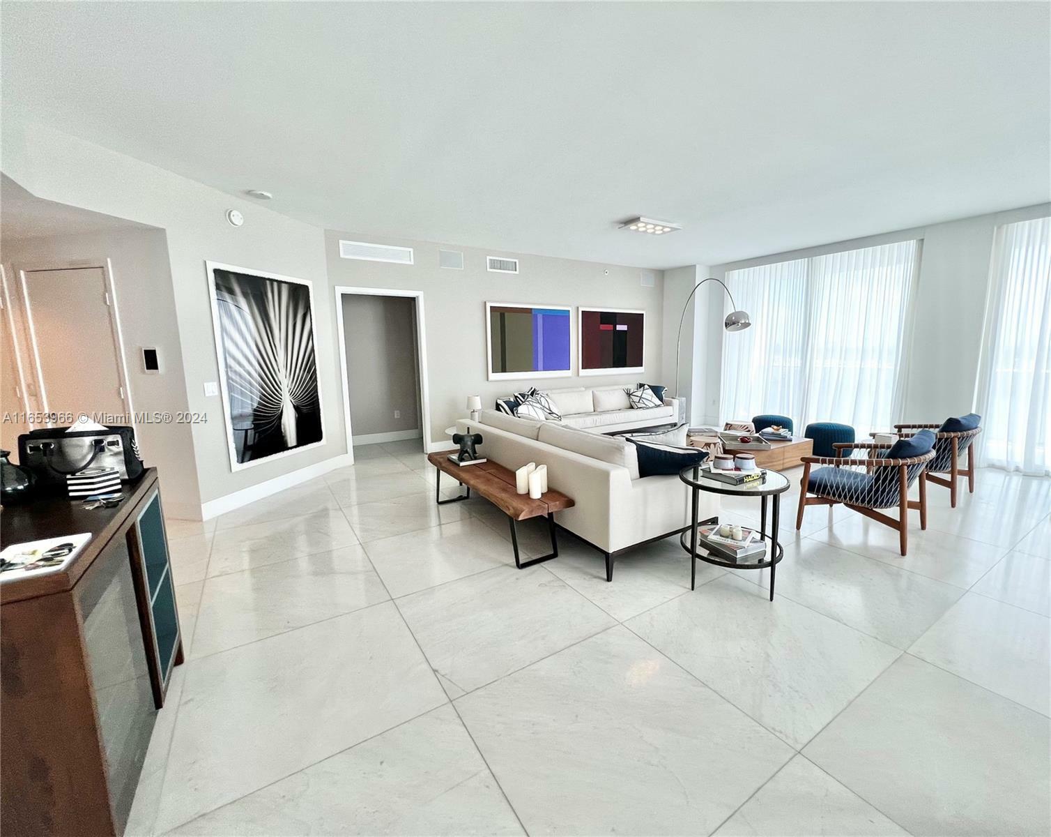 Property Photo:  17111 Biscayne Blvd 1102  FL 33160 