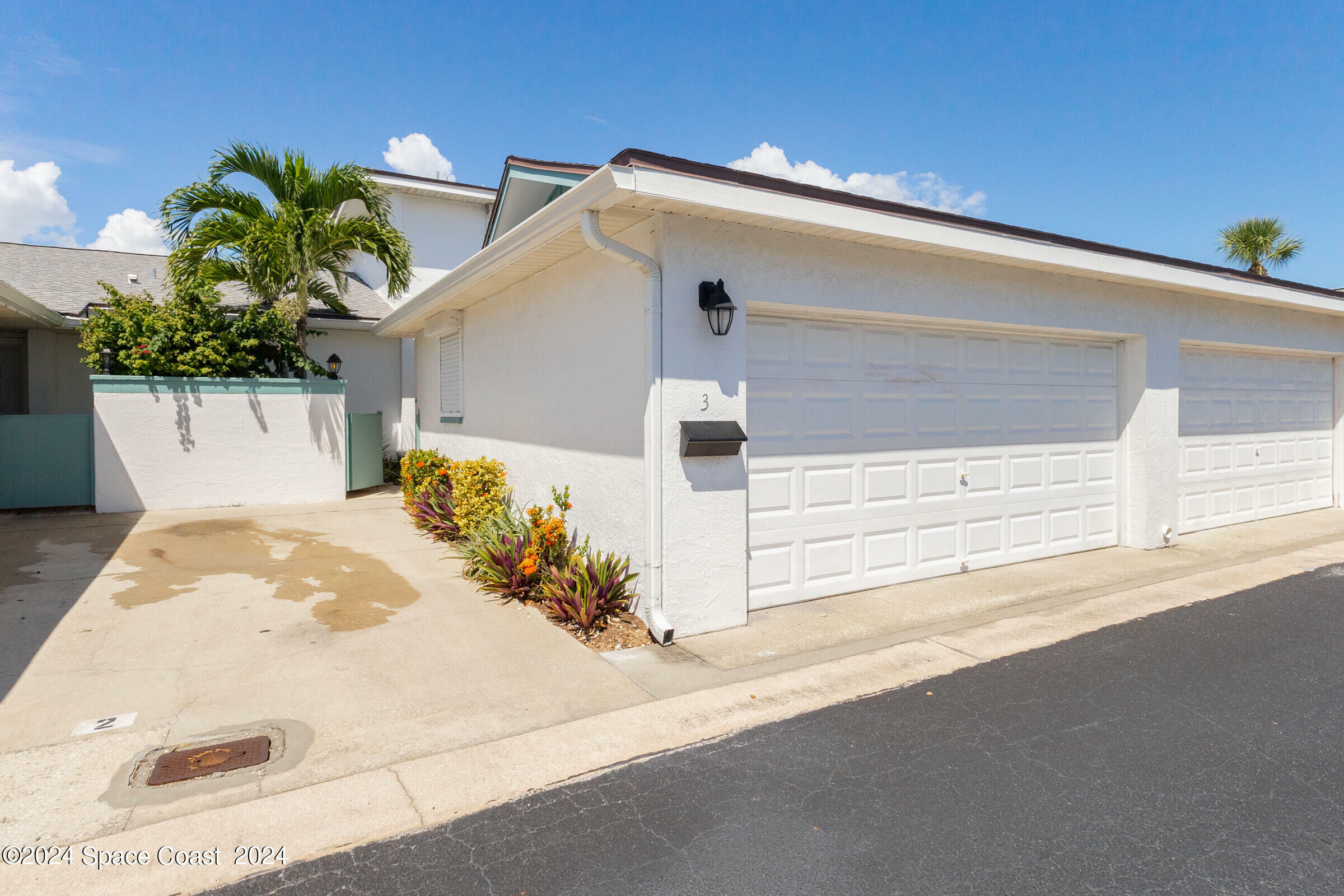 Property Photo:  290 Paradise Boulevard  FL 32903 