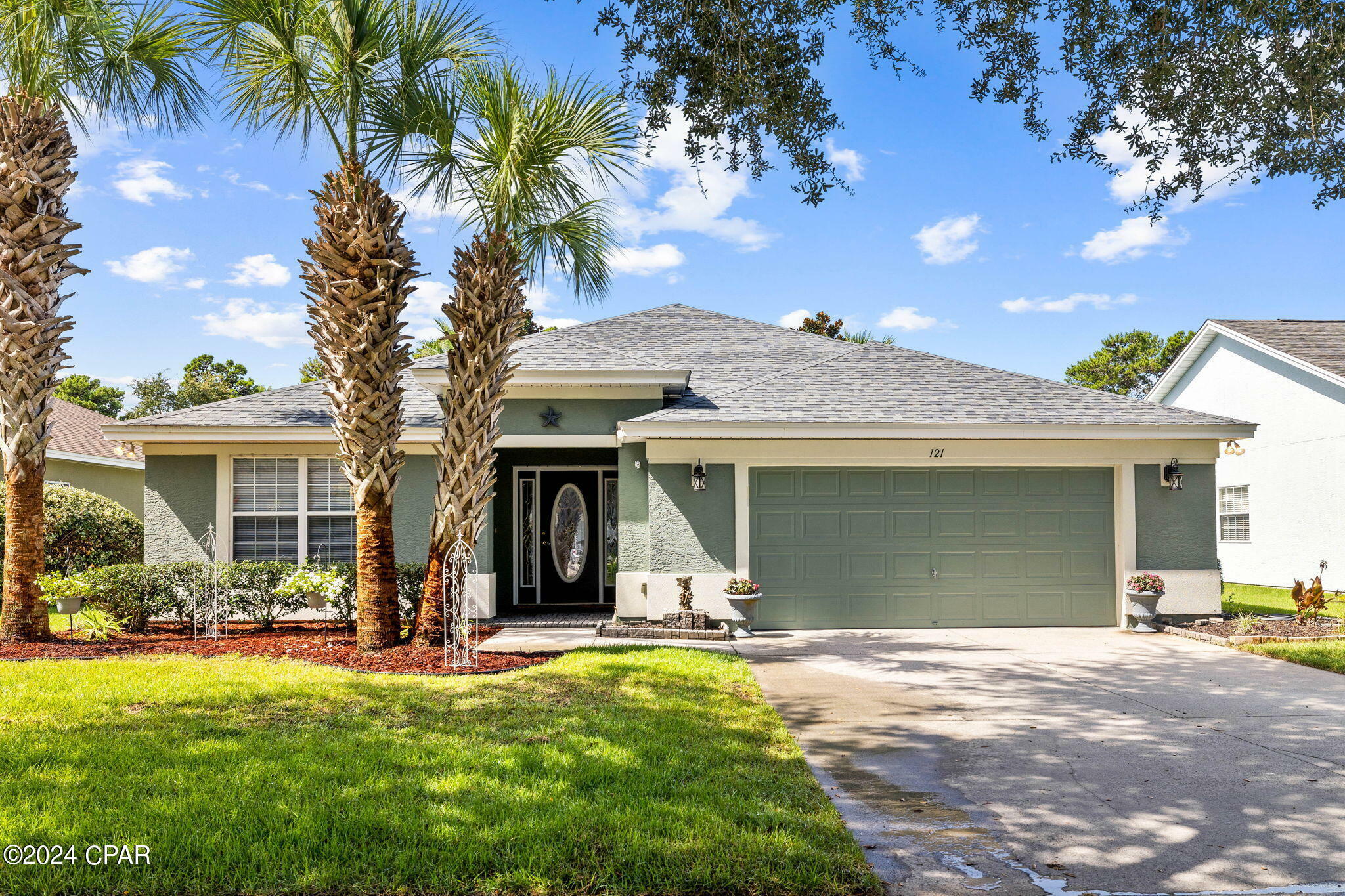 Property Photo:  121 Bainbridge Street  FL 32413 