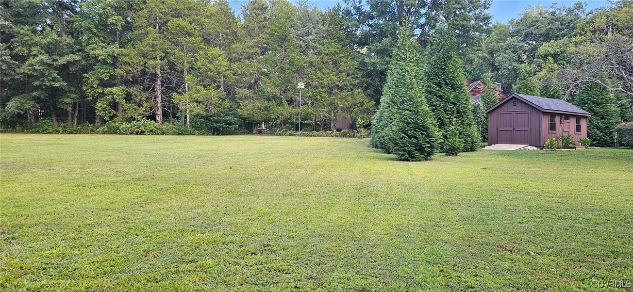 Property Photo:  10320 Holly Hill Road  VA 23059 