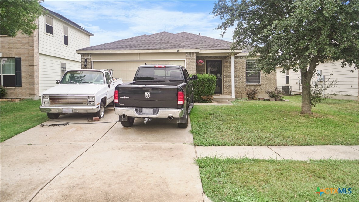 Property Photo:  6605 Griffith Loop  TX 76549 