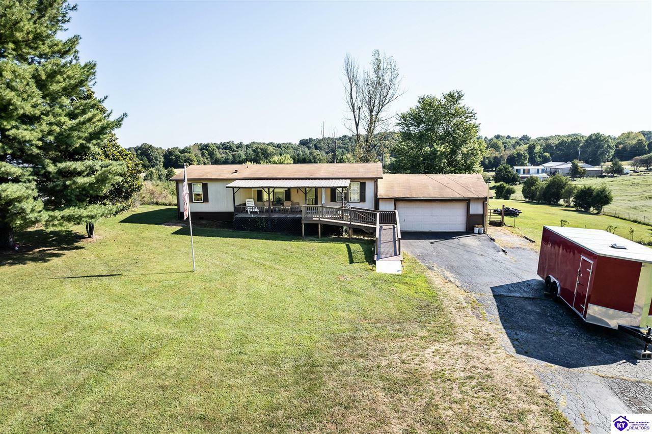 Property Photo:  830 Hobbs Reesor Road  KY 40175 