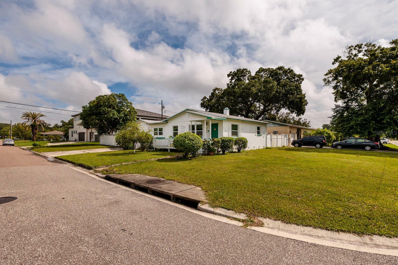 Property Photo:  2801 29th Street N  FL 33713 