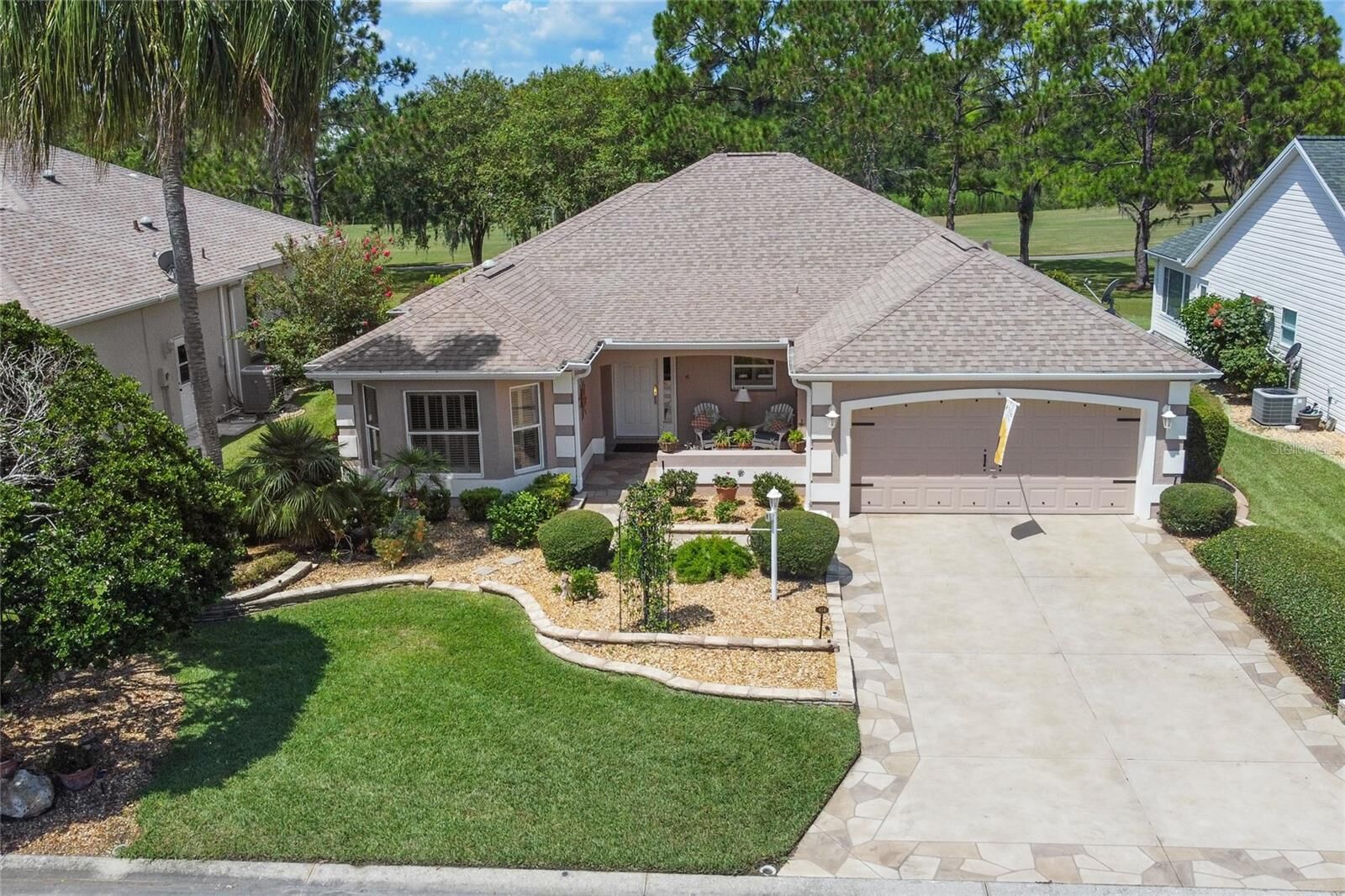 Property Photo: 414 Carrera Drive FL 32159