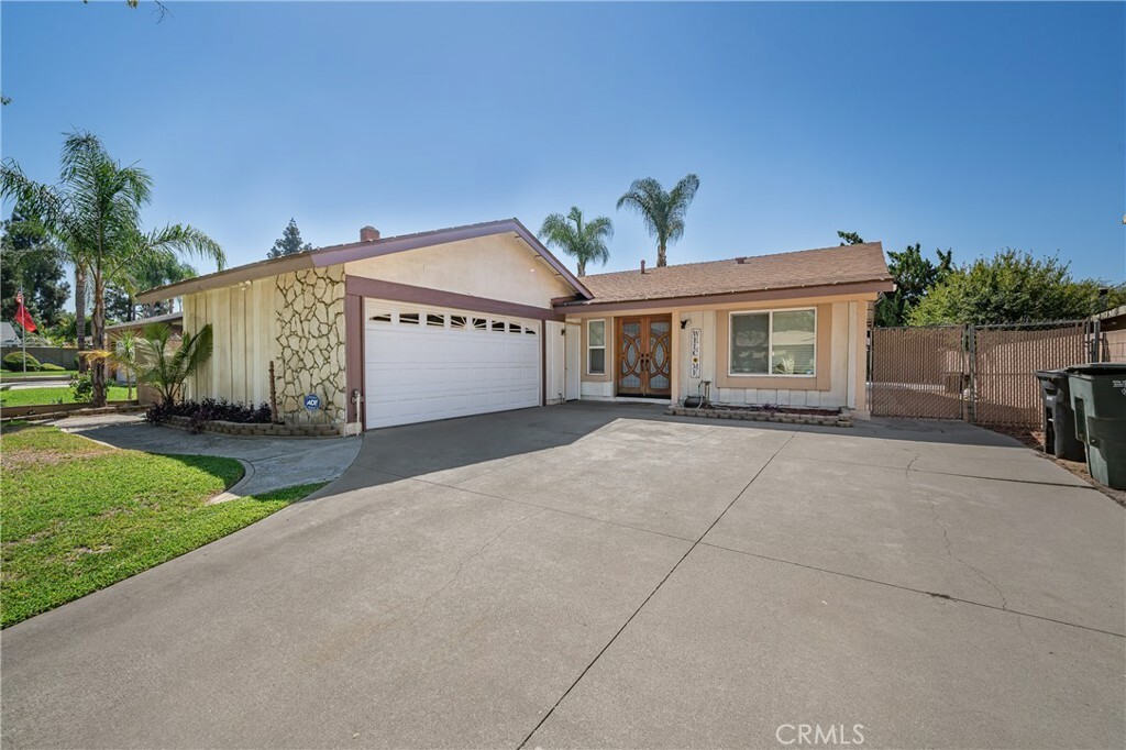 Property Photo:  857 W Maple Street  CA 91762 