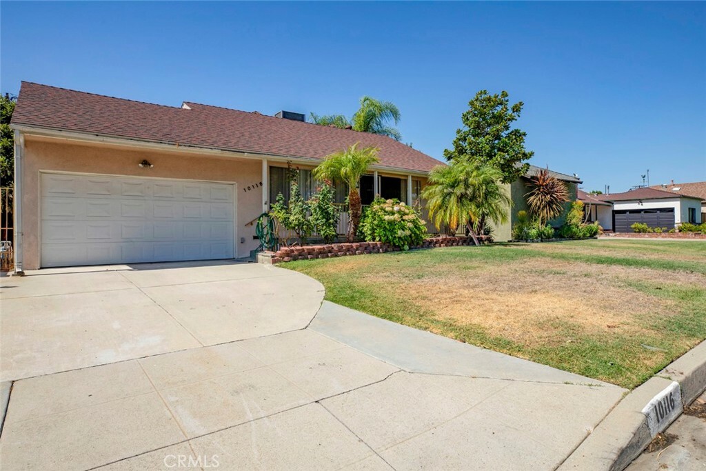 Property Photo:  10116 Colwell Drive  CA 91352 