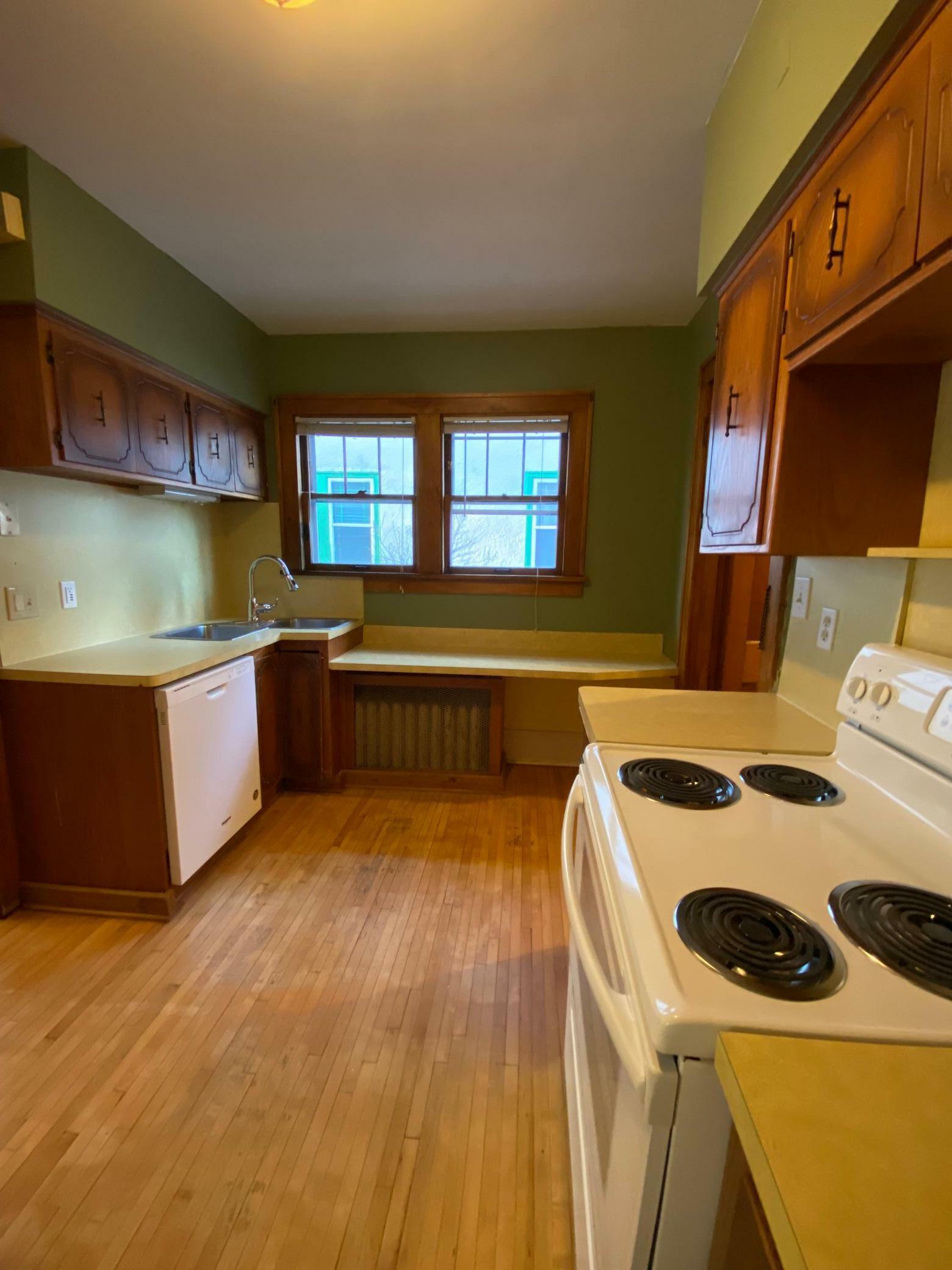 Property Photo:  4332 Harriet Avenue  MN 55409 