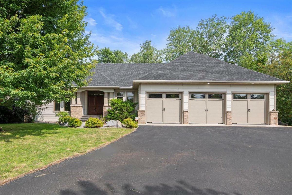 Property Photo:  3314 Stone Court  MN 56301 