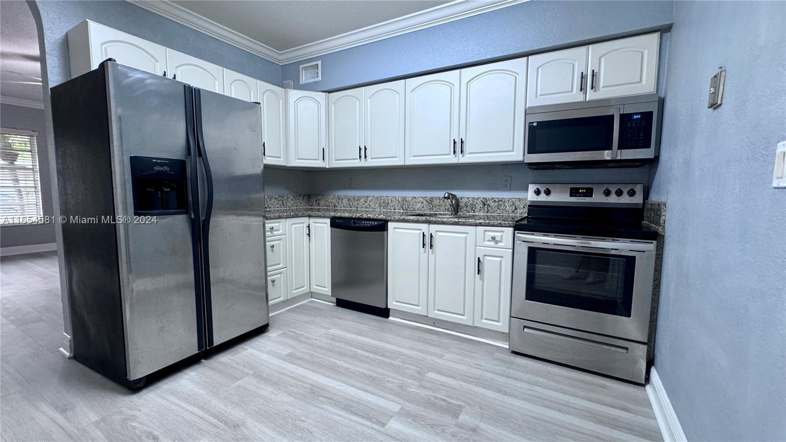 Property Photo: 9441 SW 174th St 9441 FL 33157