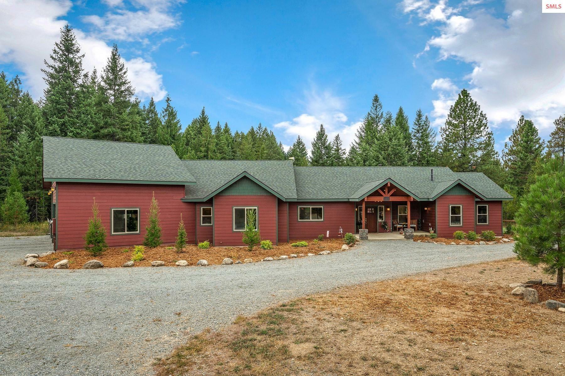 Property Photo:  212 Douglas Clan Rd  ID 83856 