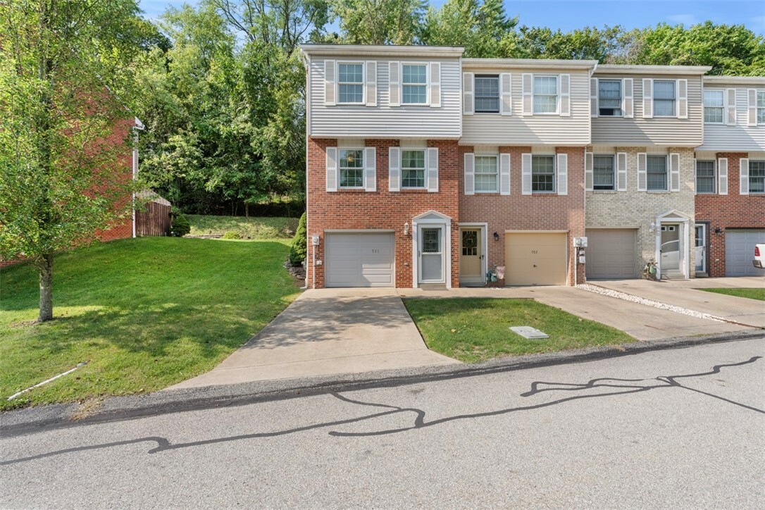 Property Photo:  701 Tyler Dr  PA 15236 