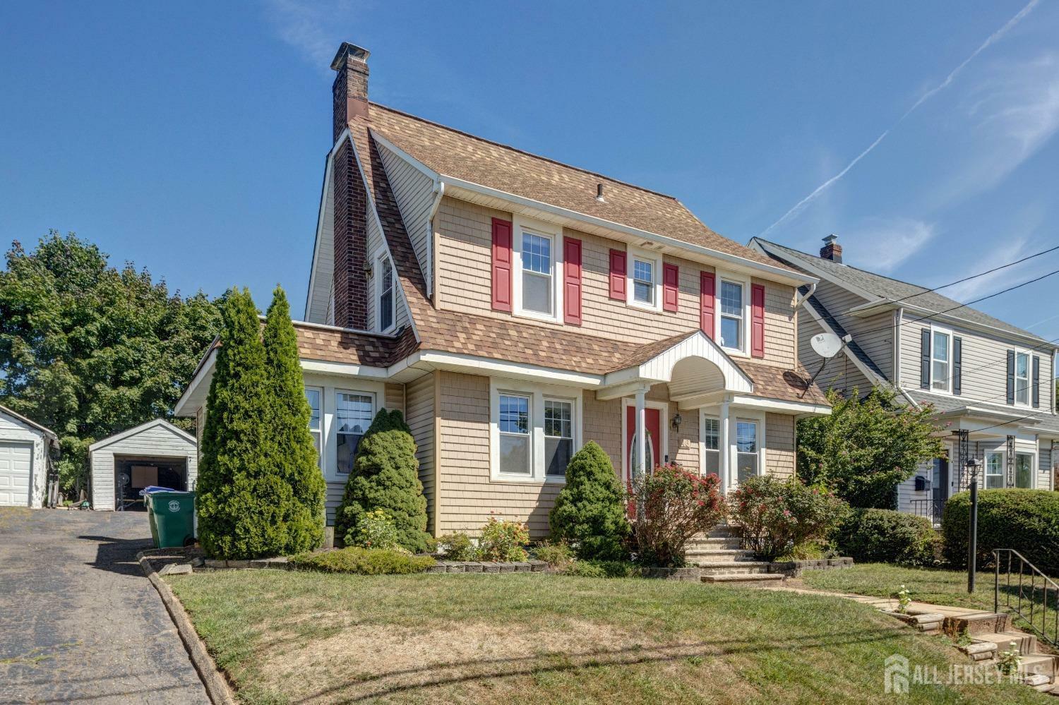 Property Photo:  46 Glencourt Avenue  NJ 08837 