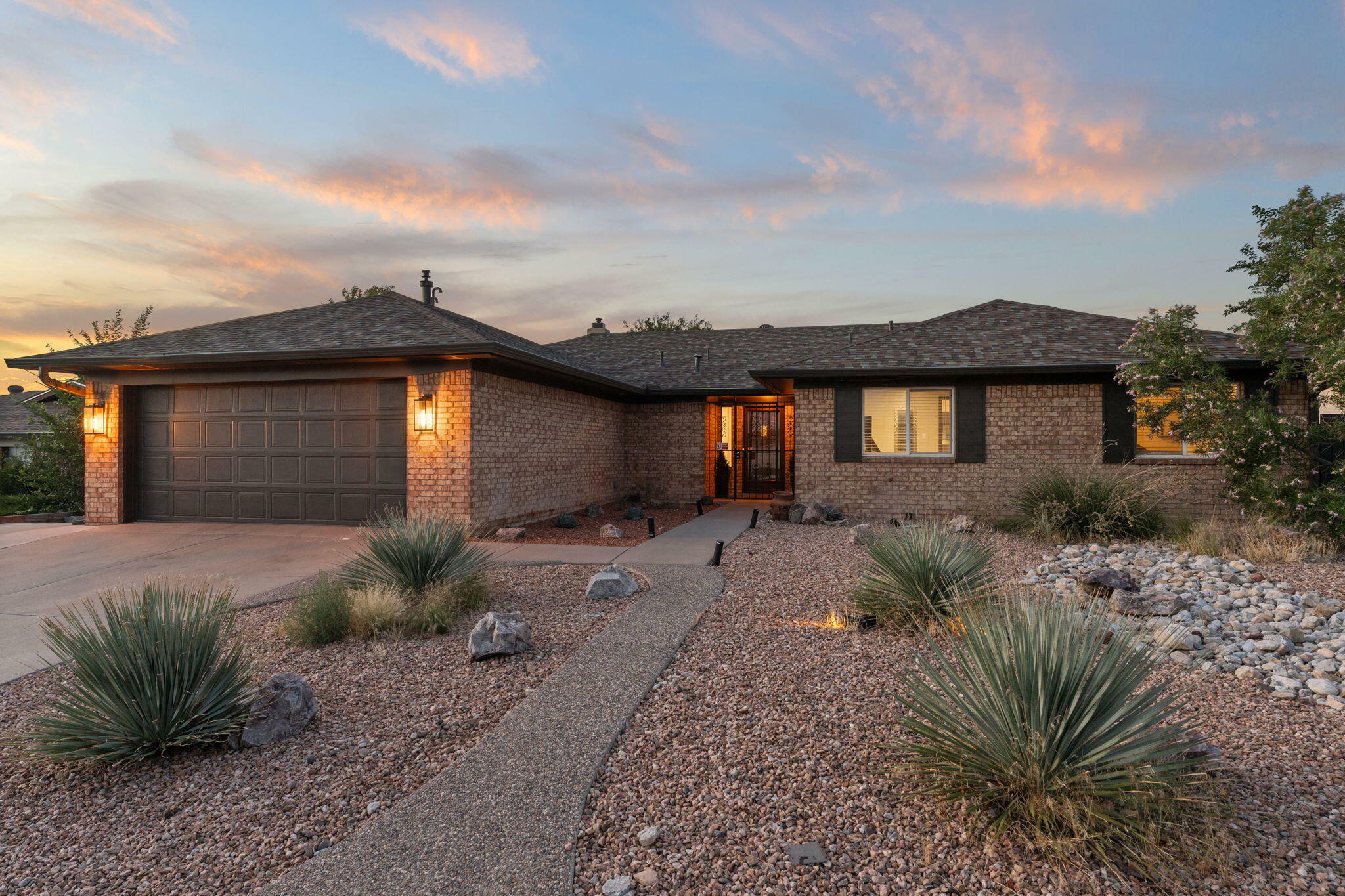 Property Photo:  9513 Farragut Drive NE  NM 87111 